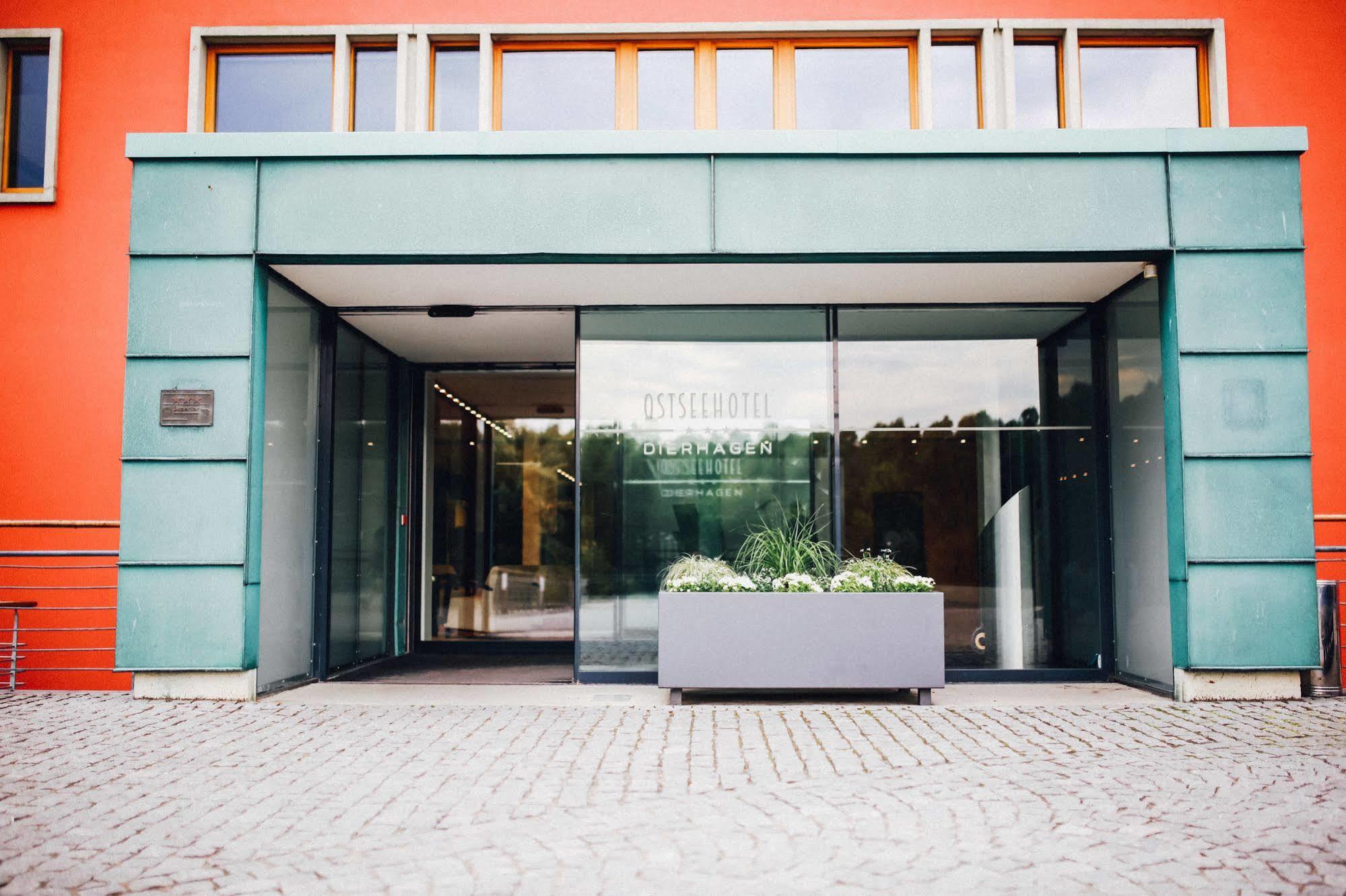 Ostseehotel Dierhagen Εξωτερικό φωτογραφία
